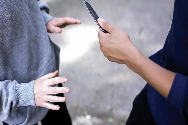 عامل زورگیری از زن جوان در شهرک اکباتان دستگیر شد+ فیلم