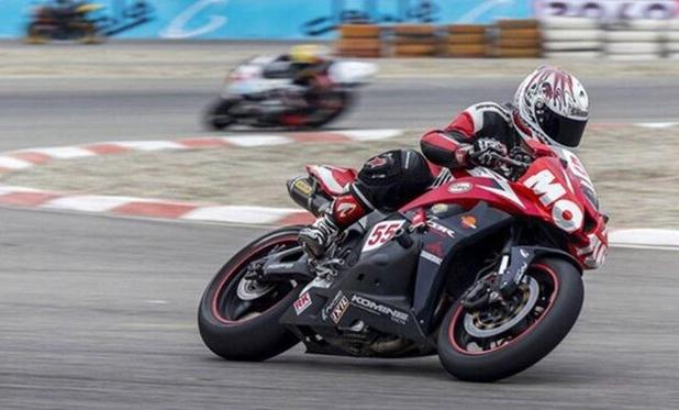 حادثه در پیست آزادی/ بهبود وضعیت دختر موتورسوار در کما