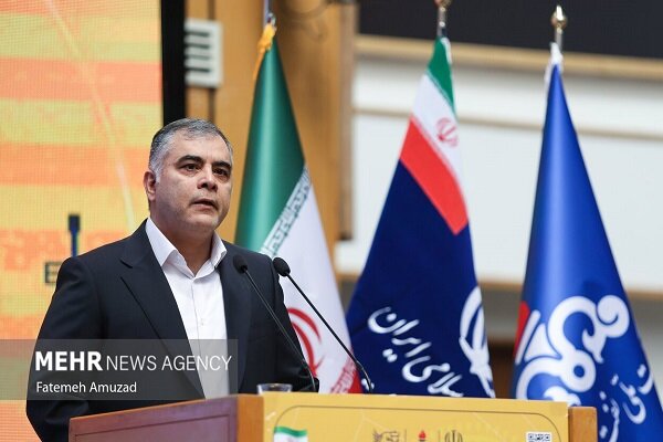 اجرای ۳۰ طرح نفتی ۱۰ میلیارد دلاری تا پایان سال؛ صادرات نفت ادامه دارد