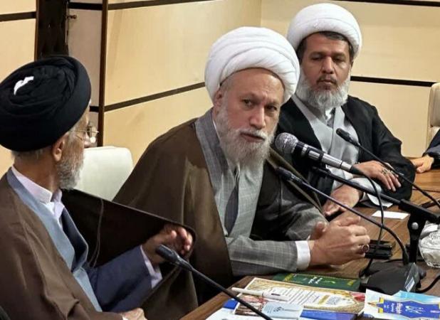 پیشرفت‌های معنوی نباید ما را از آسیب‌شناسی اقتصادی باز دارد