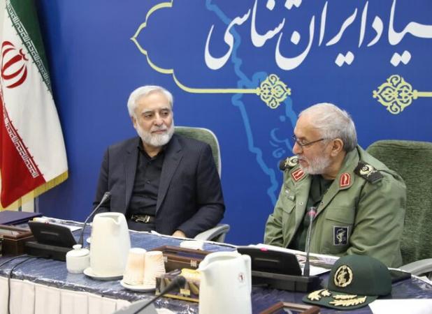 موزه انقلاب اسلامی و بنیاد ایرانشناسی تفاهمنامه امضا کردند