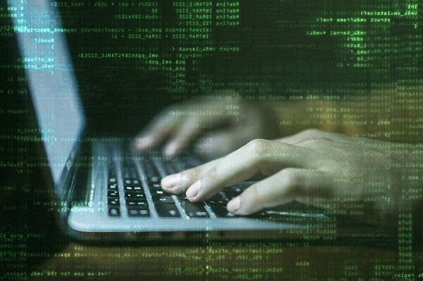 نیمی از ترافیک های اینترنت مربوط به بات‌هاست