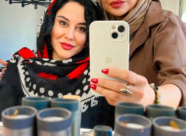 عکس جذاب آشا محرابی با روسری سنتیِ کردی