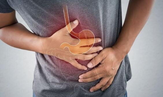 اسید معده و خطرات و عوارضش: سفری از عمق معده تا سطح سلامت انسان