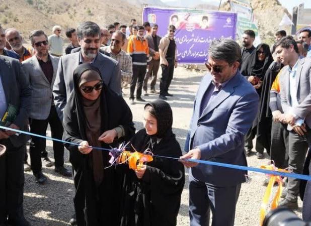 وزیر راه تقاطع غیر همسطح دهبکری بم را افتتاح کرد