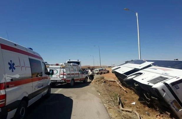 جزئیات حادثه اتوبوس حامل دانش‌آموزان در جاده قزوین اعلام شد