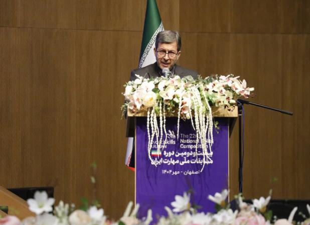 استاندار اصفهان:مهارت زبانی جهانی و سرمایه‌ای که هیچ‌گاه تحریم نمی شود