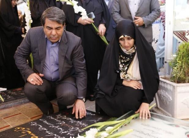 ادای احترام معاون رئیس جمهور به مقام سردار شهید سلیمانی