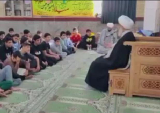 اعتکاف دانش‌آموزی در بوشهر