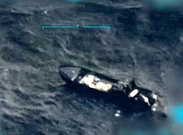 آمریکا ۳ شناور را در اقیانوس آرام هدف قرار داد