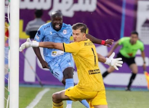 پدیده لیگ، جانشین نازون در استقلال می‌شود