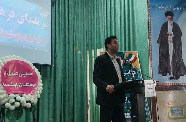 خدابنده: سیستم آموزشی باید نقش یک مربی و تسهیل‌گر را ایفا کند