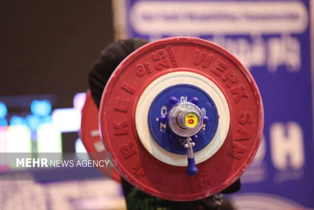 دختر وزنه‌بردار ایران از دستیابی به مدال بازماند