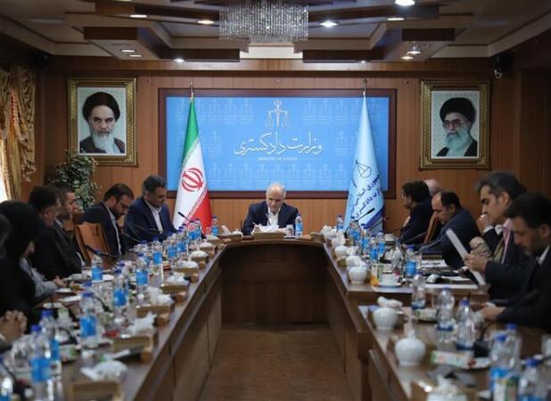 عزم جدی دولت و قوه قضاییه برای رفع موانع پیش‌روی فعالان اقتصادی