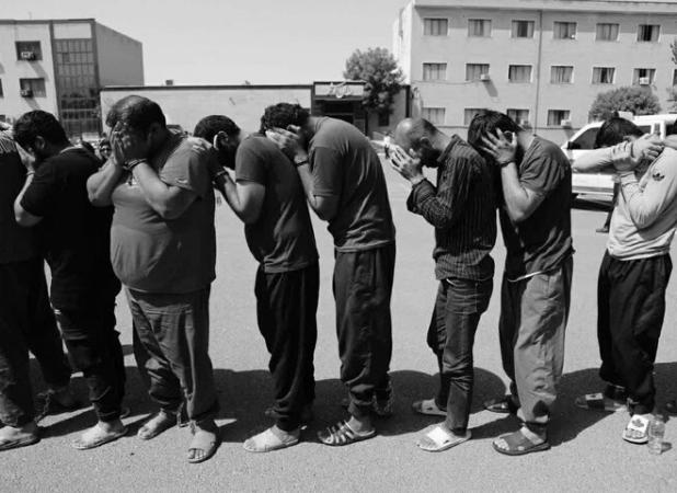 ۲۳ سرشاخه یک شرکت هرمی در مشهد دستگیر شدند