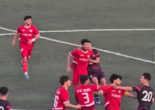 کتک‌کاری شدید و باورنکردنی در بازی کیا و پرسپولیس!
