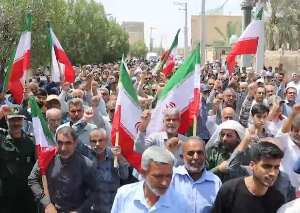 ملت ایران با مقاومت در برابر دشمنان ایستادگی می‌کنند