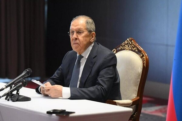 لاوروف : غرب به دنبال به بن بست کشاندن مذاکرات توقف جنگ است