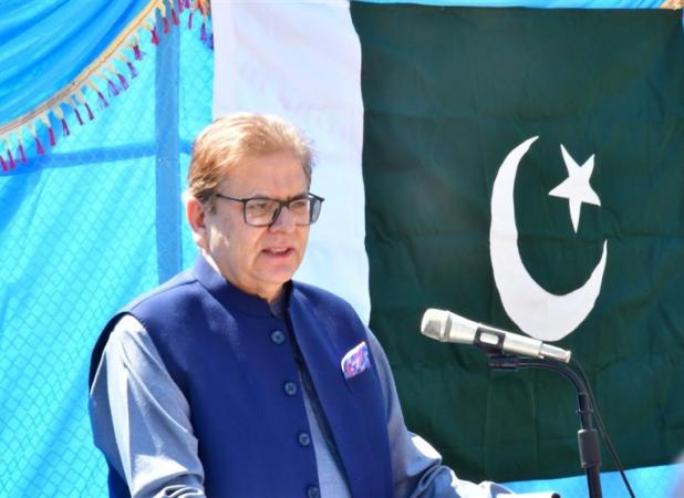 صادق خان: منافع اقتصادی پاکستان و افغانستان در هم تنیده است