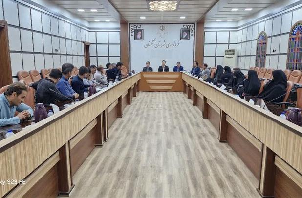 دهیاران تنگستان در رشد و بالندگی روستاها نقش‌آفرینی کنند