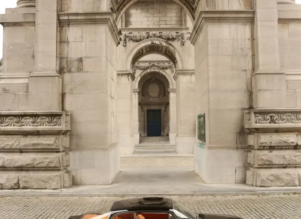 خودروی افسانه‌ای سوفیا لورن از نایاب‌ترین کلاسیک‌های جهان