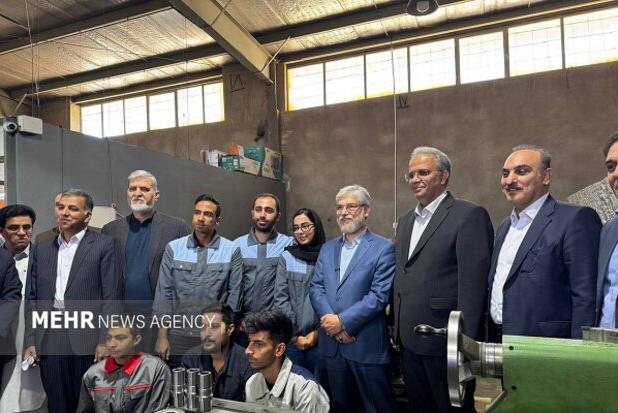 وزیر علوم از پارک علم و فناوری سیستان و بلوچستان بازدید کرد