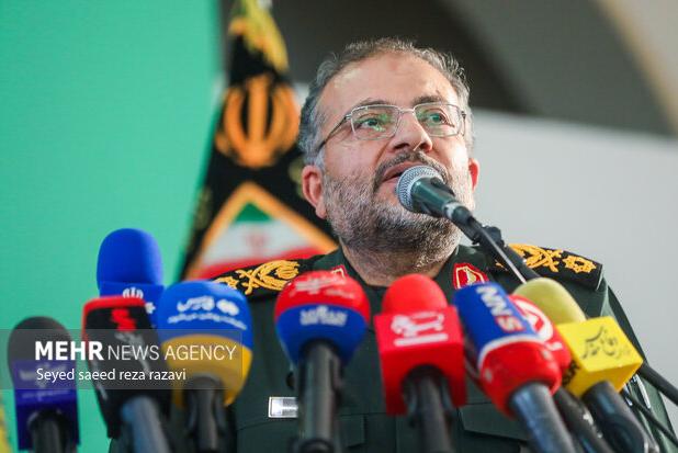 سردار سلیمانی:خون شهدای مقاومت موتور جبهه بیداری اسلامی را پرشتاب‌ کرد