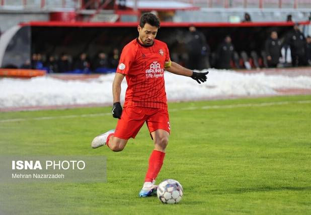 جباری در تبریز موفق نبود؛ تراکتور با عبور از مس موقتا در رتبه دوم