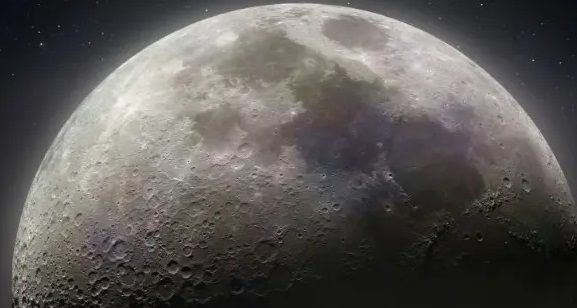 کشف بیش از ۶۵۰۰ دهانه سرشار از پلاتین در ماه