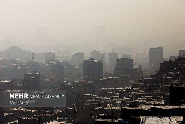 پرده‌ای از دود و آلودگی بر چهره تبریز