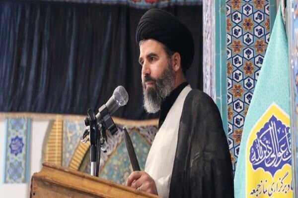 نتیجه دستاورد زدایی از انقلاب اسلامی ناامیدی مردم است