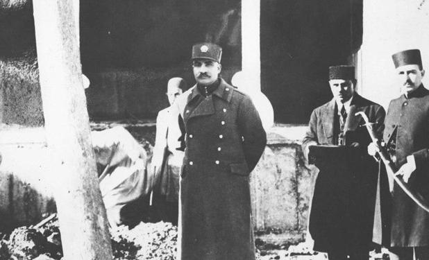 تیمورتاش، نورچشمی رضاخان که به جرم خیانت در زندان به قتل رسید