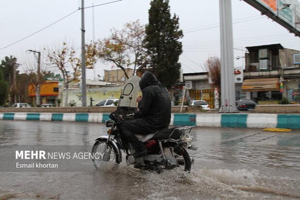 آماده‌باش کامل شهرداری گلپایگان در پی بارش‌های اخیر