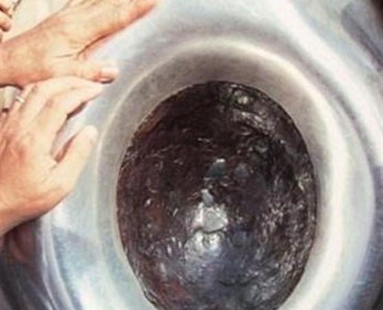 فلسفه لمس حجرالاسود در آغاز طواف از نگاه شریعتی