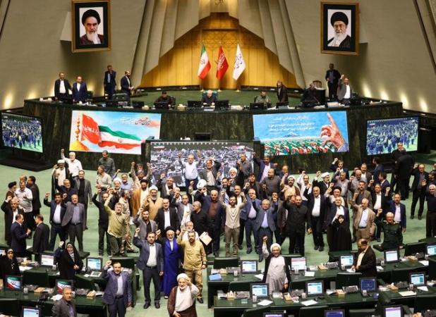 نبرد در میدان قانون؛ نقش بی‌بدیل مجلس در جنگ ۱۲ روزه