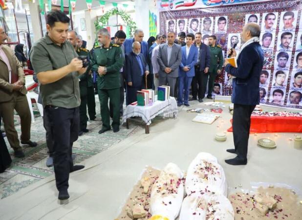 یادواره لاله‌های روشن در شهرکرد برگزار شد