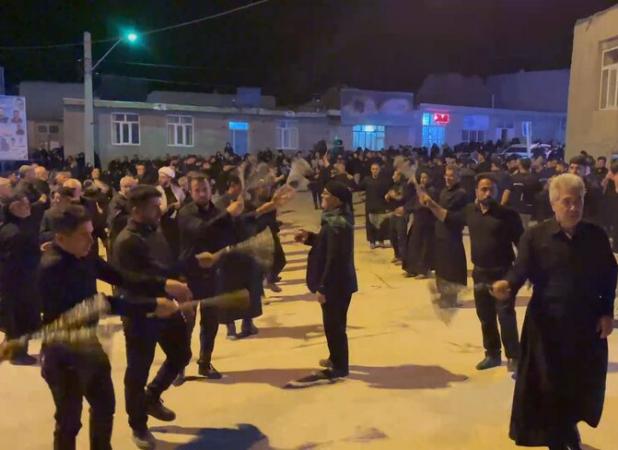 عزاداری مردم روستای آلانق در شب عاشورا