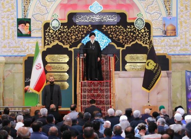 تبیین واجبات با زور و اجبار نمی شود