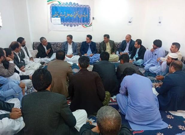 فرماندار تفتان: روستاها زمانی پیشرفت می‌کنند که دهیاران پیگیر، مطالبه‌گر و منظم باشند