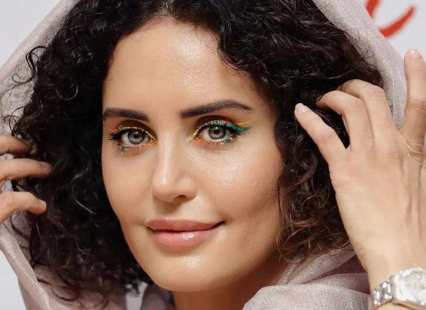 سلفی جذاب الناز شاکردوست با عینک دودی پلنگی