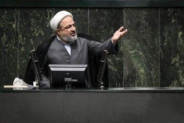 درخواست رسایی از دادستان کل علیه روحانی