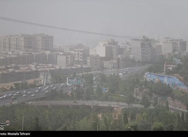 وضعیت هوای تهران ۱۴۰۳/۰۵/۱۵؛ پایداری ۹ روزه آلودگی هوا