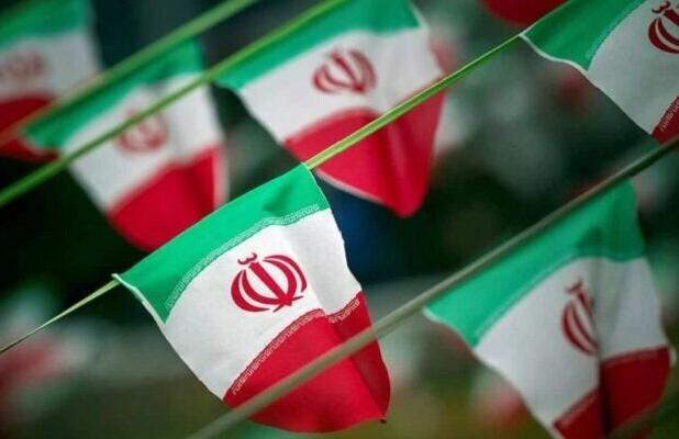 هویتی ملی و انقلابی تنها راه برون‌رفت از مشکلات است