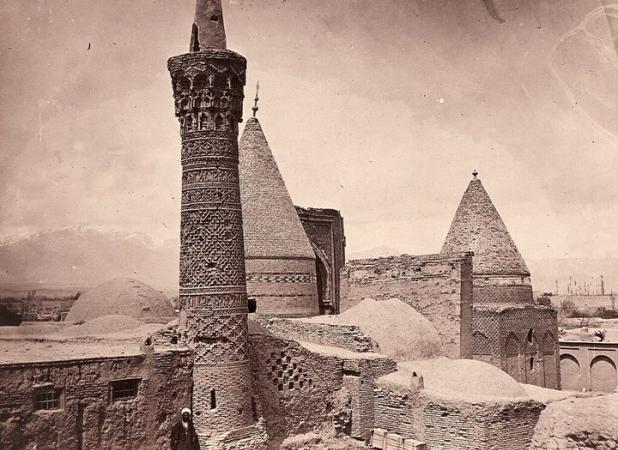 دنیا برای «بایزید بسطامی» تمام قد می‌ایستد؛ چهره تابناک آسمان عرفان