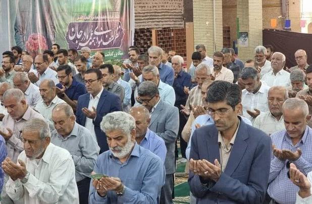 نماز عید قربان در گناوه اقامه شد