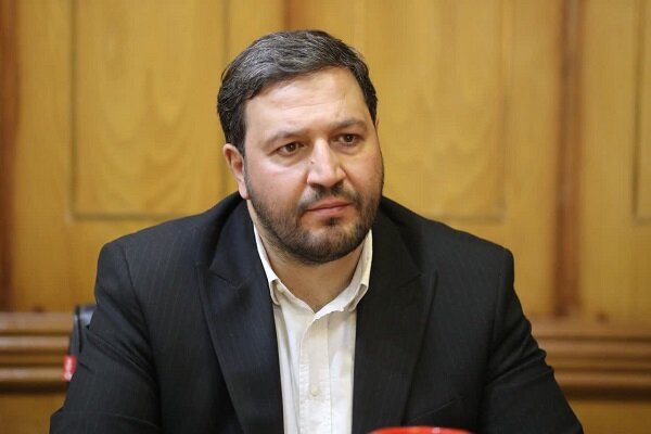 رشیدی: مدیران بر خود سخت بگیرند تا کار مردم راه بیفتد