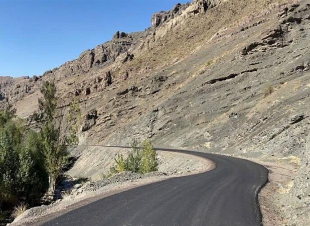 توقف پروژه روکش آسفالت محور تبرک_تلخدان  به دلیل کمبود بودجه