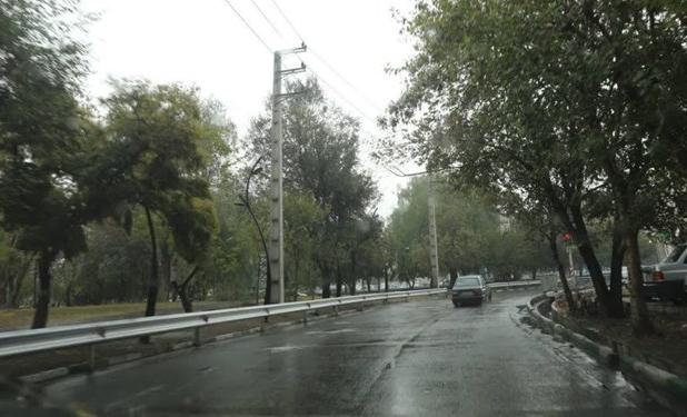 باد و باران در راه تهران