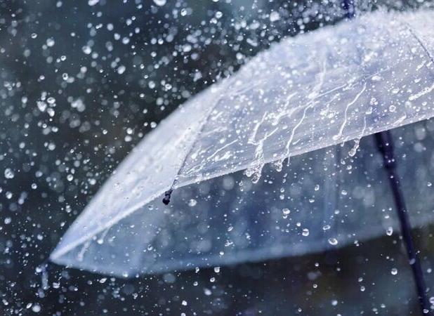 بارش برف پاییزی در محلات