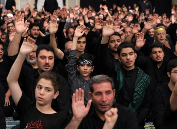 آئین کفن پوشان پارس آباد در شام غریبان امام حسین (ع)